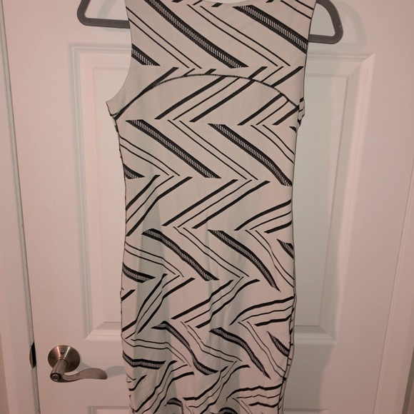 Zig zag dress - Picture 1 of 1